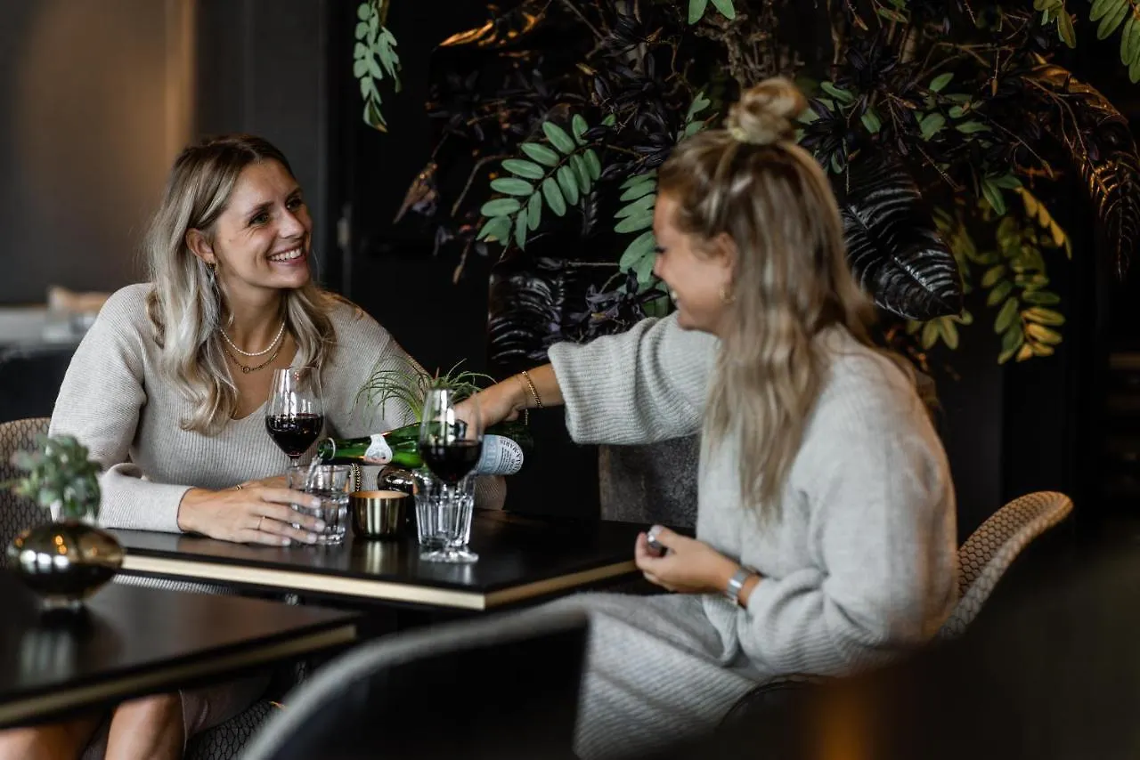 Le Marin Boutique Hotel Rotterdam 4*,